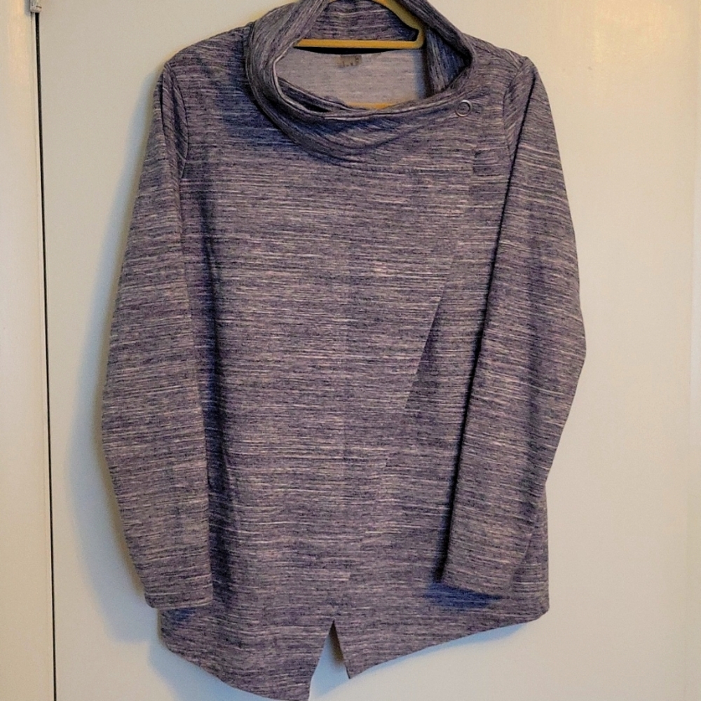 Danskin snap neck shirt